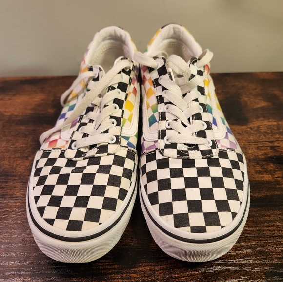 Vans rainbow checkerboard lace-up Sneakers size 7.5 - Picture 2 of 7